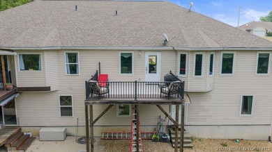 Spacious and well designed 2 level villa offering 4 bedrooms, 3 - photo 50