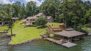 This lakefront property is ALLLLL about the views! Experience - photo 1