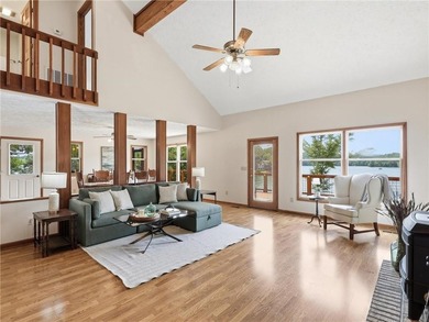 This lakefront property is ALLLLL about the views! Experience - photo 3