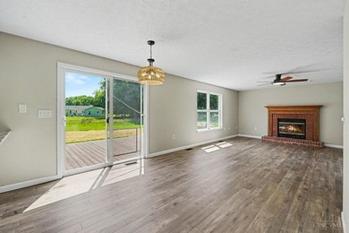 Lake living! Beautifully renovated 2,640 sq. ft. home + a - photo 8