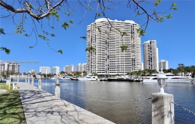 Lake Condo For Sale in Aventura, Florida