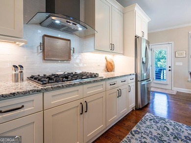 Welcome to 96 River Walk Parkway-where luxury, space, and - photo 16