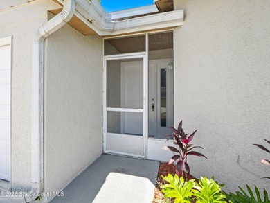 Welcome to this move-in-ready home, with a BRAND NEW ROOF! - photo 3