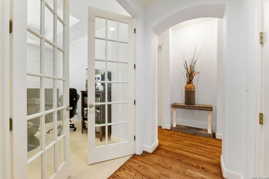 Set within an exclusive gated enclave in Alamo Heights, this - photo 17