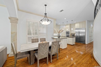 Set within an exclusive gated enclave in Alamo Heights, this - photo 31