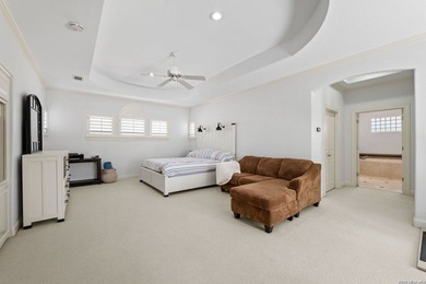 Set within an exclusive gated enclave in Alamo Heights, this - photo 36