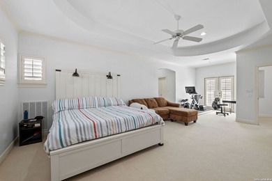 Set within an exclusive gated enclave in Alamo Heights, this - photo 37
