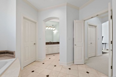 Set within an exclusive gated enclave in Alamo Heights, this - photo 40