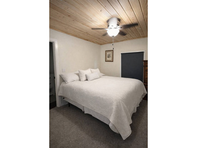 Welcome to your perfect lake retreat! This beautiful designed - photo 8
