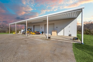 Located just minutes from downtown Denton, this exceptional 247 - photo 15