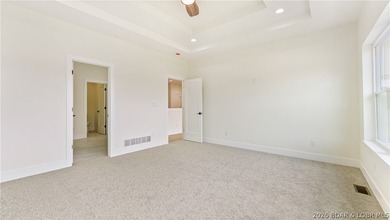 Brand-new, never-lived-in villa located at the 1MM in the - photo 16