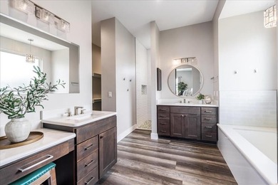 Not every home earns the word turnkey. This one truly means it! - photo 25