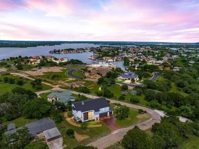 Not every home earns the word turnkey. This one truly means it! - photo 39