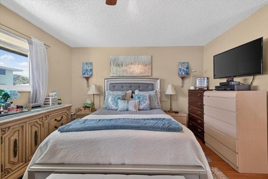 Welcome to this charming 2-bedroom, 2-bathroom condominium in - photo 16