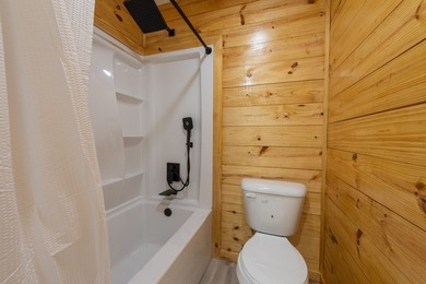 HUGE $75,000 REDUCTION!!! DISCOVER THE ULTIMATE SETUP FOR LIVING - photo 18