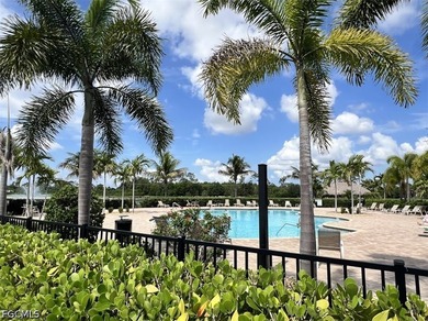 Built in 2025, this upgraded lakefront Cali floor plan offers 4 - photo 23
