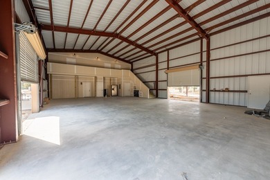 HUGE $75,000 REDUCTION!!! DISCOVER THE ULTIMATE SETUP FOR LIVING - photo 28