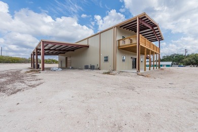 HUGE $75,000 REDUCTION!!! DISCOVER THE ULTIMATE SETUP FOR LIVING - photo 34