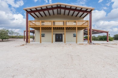HUGE $75,000 REDUCTION!!! DISCOVER THE ULTIMATE SETUP FOR LIVING - photo 35