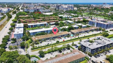 Welcome to this charming 2-bedroom, 2-bathroom condominium in - photo 36