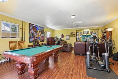 Rarely available park-front opportunity! Ideally situated - photo 38