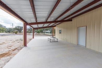 HUGE $75,000 REDUCTION!!! DISCOVER THE ULTIMATE SETUP FOR LIVING - photo 39