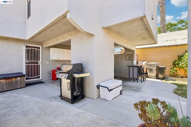 Rarely available park-front opportunity! Ideally situated - photo 47