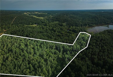 Lake Acreage For Sale in Edwards, Missouri