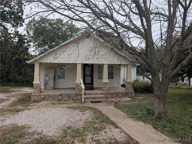 Lake of the Ozarks Home For Sale in Camdenton Missouri