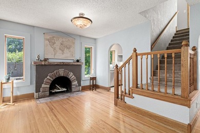 Situated on over an acre of land with views of the Mississippi - photo 8