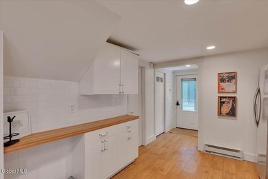 Welcome to year-round lake living on Great Sacandaga in this - photo 19