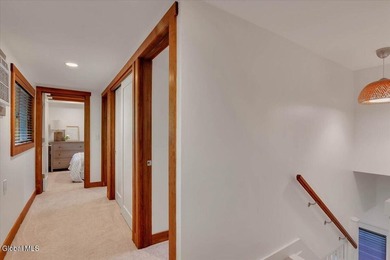 Welcome to year-round lake living on Great Sacandaga in this - photo 23