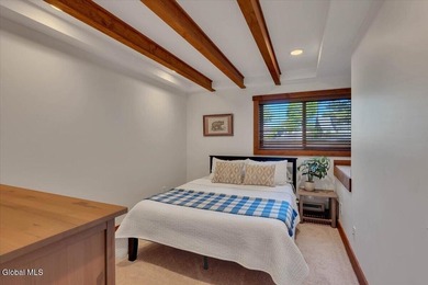 Welcome to year-round lake living on Great Sacandaga in this - photo 25
