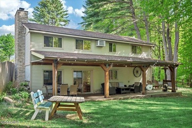 Welcome to year-round lake living on Great Sacandaga in this - photo 32