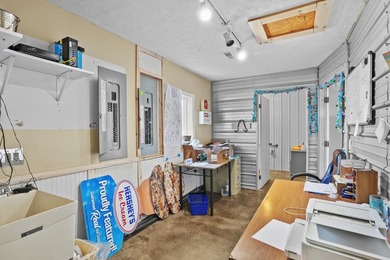 Fantastic commercial opportunity in the heart of Houghton Lake! - photo 32