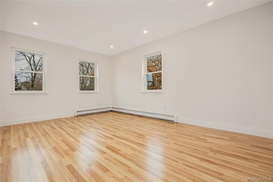 Welcome to this beautifully renovated 4-bedroom, 2.5-bath home - photo 7