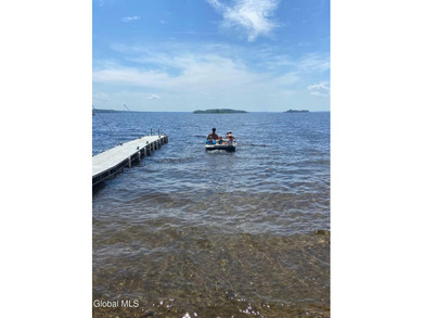 Welcome to year-round lake living on Great Sacandaga in this - photo 44