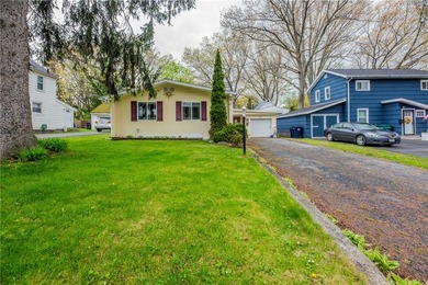 Welcome to 51 Fawn St., a thoughtfully maintained ranch tucked - photo 2