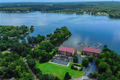 Welcome to lakefront living at Crepe Myrtle Commons on Lake - photo 5