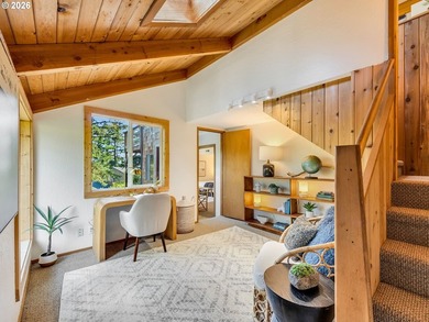 Escape to this treehouse-like retreat tucked safely high on a - photo 24