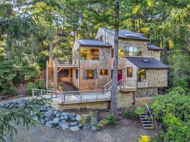 Escape to this treehouse-like retreat tucked safely high on a - photo 36