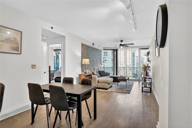 Luxury living in the heart of Buckhead!Highly sought-after 1