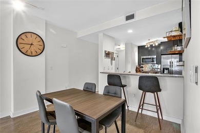 Luxury living in the heart of Buckhead!Highly sought-after 1