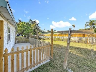 Virtually Staged. Looking for a home that blends comfort - photo 10