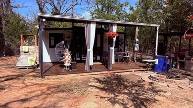 Cedar Creek Lake Home For Sale in Kemp Texas