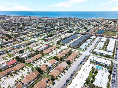 Very desirable, quaint, Beachside Location! One story Townhome - photo 3