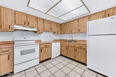 Very desirable, quaint, Beachside Location! One story Townhome - photo 7