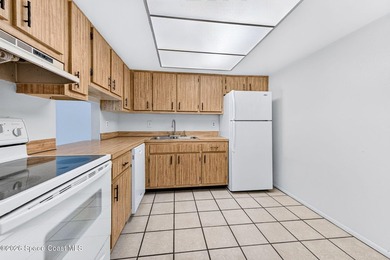 Very desirable, quaint, Beachside Location! One story Townhome - photo 8