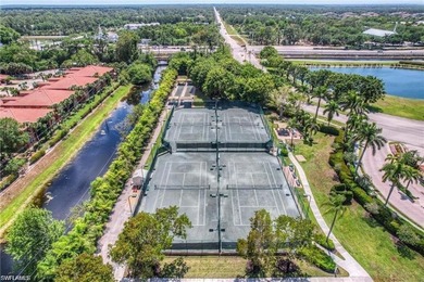 Welcome to Huntington Lakes-one of North Naples' most - photo 31