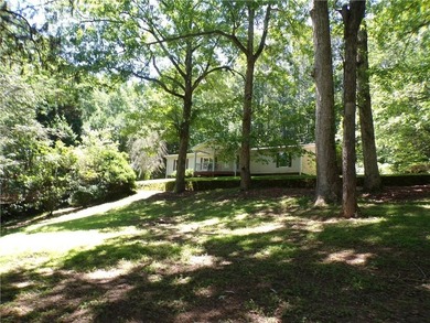 Peaceful Country Living with this 3-bedroom, 2-bath mobile home - photo 2